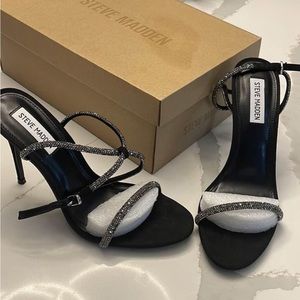 Black heels- brand new